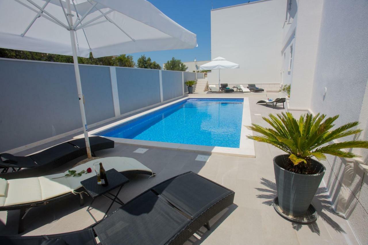 Hotel Paradise Punta Nečujam 외부 사진